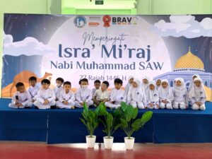 SD Islam Al Azhar 11 Helds Commemoration of Isra Mi'raj 2