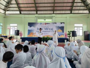 SD Islam Al Azhar 11 Helds Commemoration of Isra Mi'raj 4